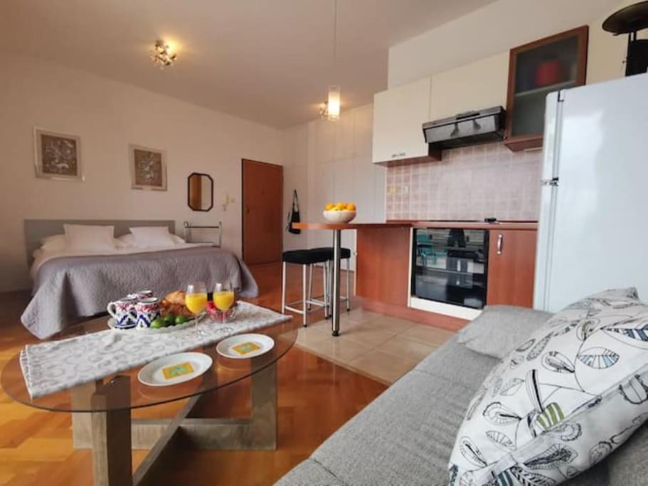 Maia'S Beach Studio Znjan Split Ngoại thất bức ảnh