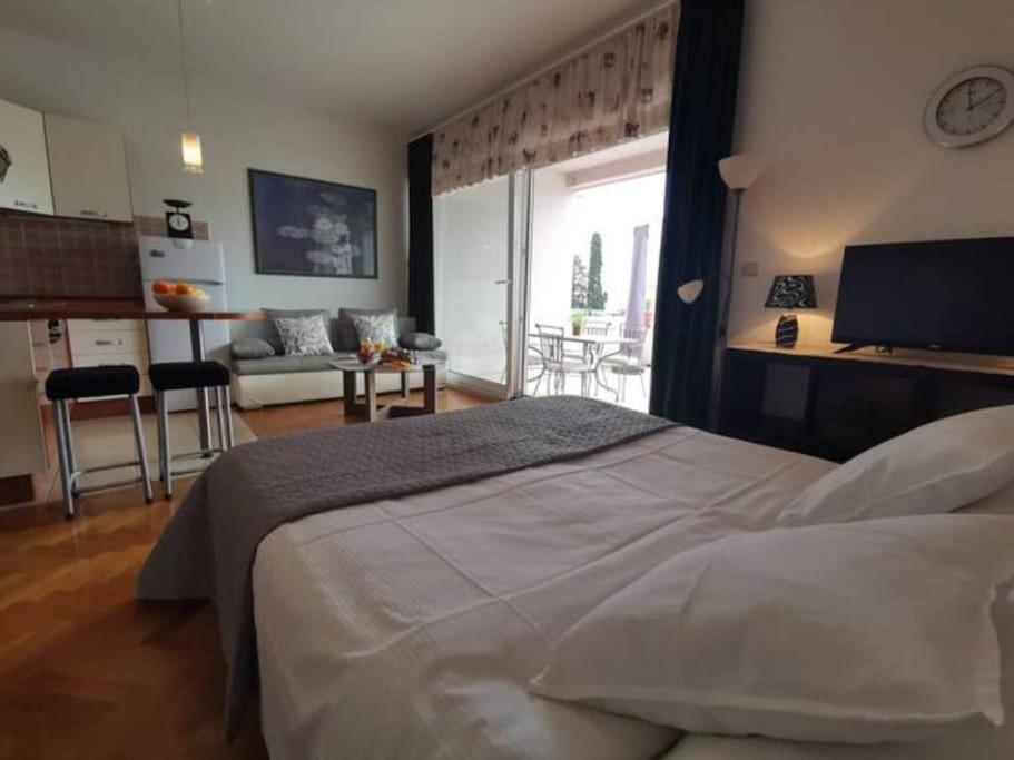 Maia'S Beach Studio Znjan Split Ngoại thất bức ảnh
